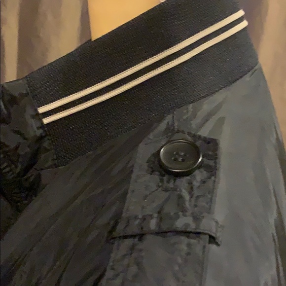 H&M windbreaker - Picture 5 of 9